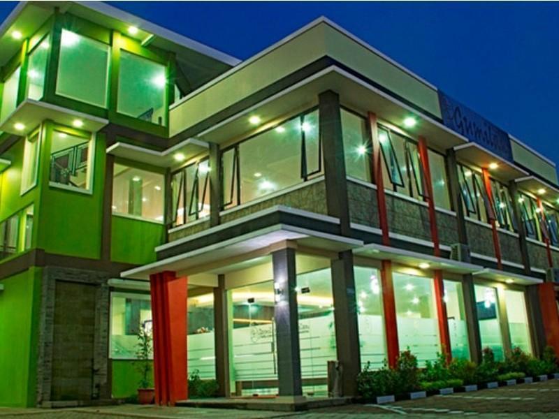 Gumilang Hotel Богор Экстерьер фото