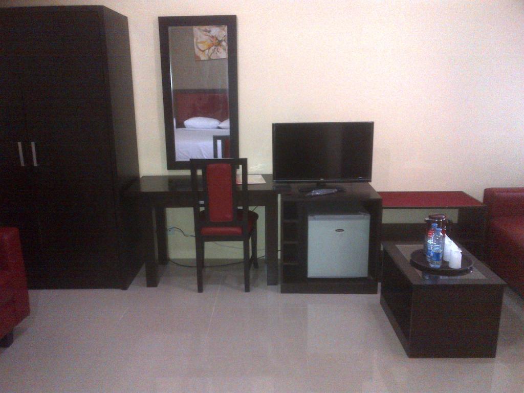 Gumilang Hotel Богор Номер фото