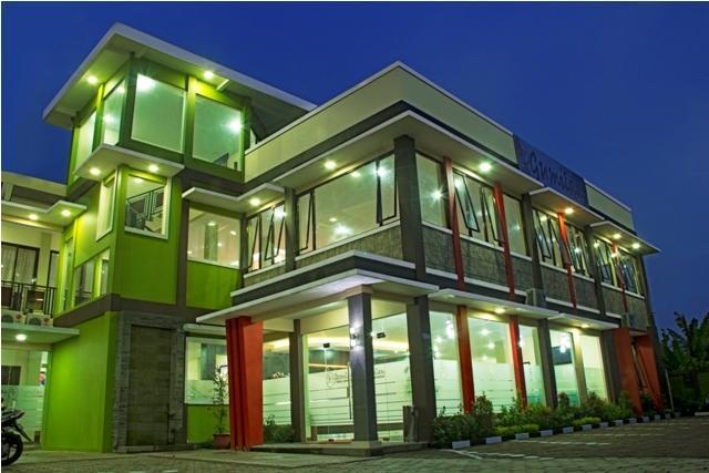 Gumilang Hotel Богор Экстерьер фото